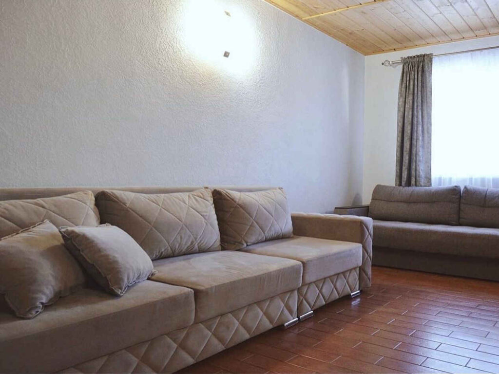 Двухэтажные апартаменты, Банное снять