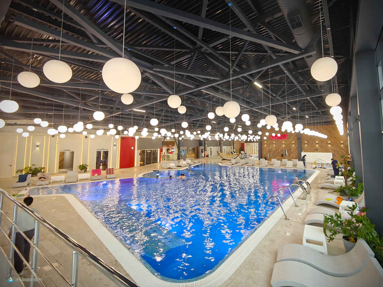 Взрослый внутренний бассейн, термы Магия тепла, Магнитогорск