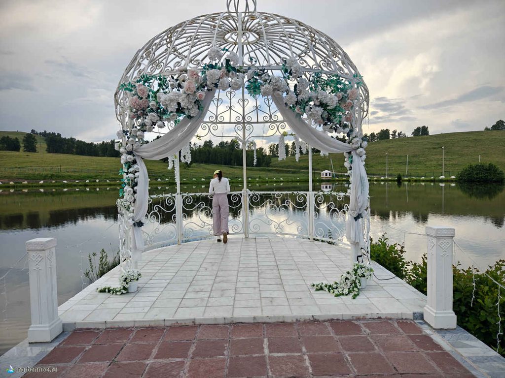Беседка для фото, парк Урал-Батыр